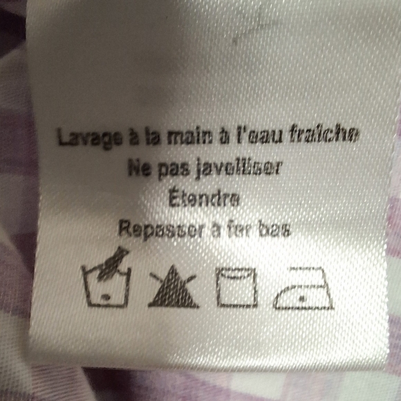 A Live Oak Brand men's long sleeve button-down shirt in a size small. - Picture 5 of 5